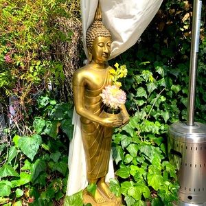 Meet your Posher, Alexia